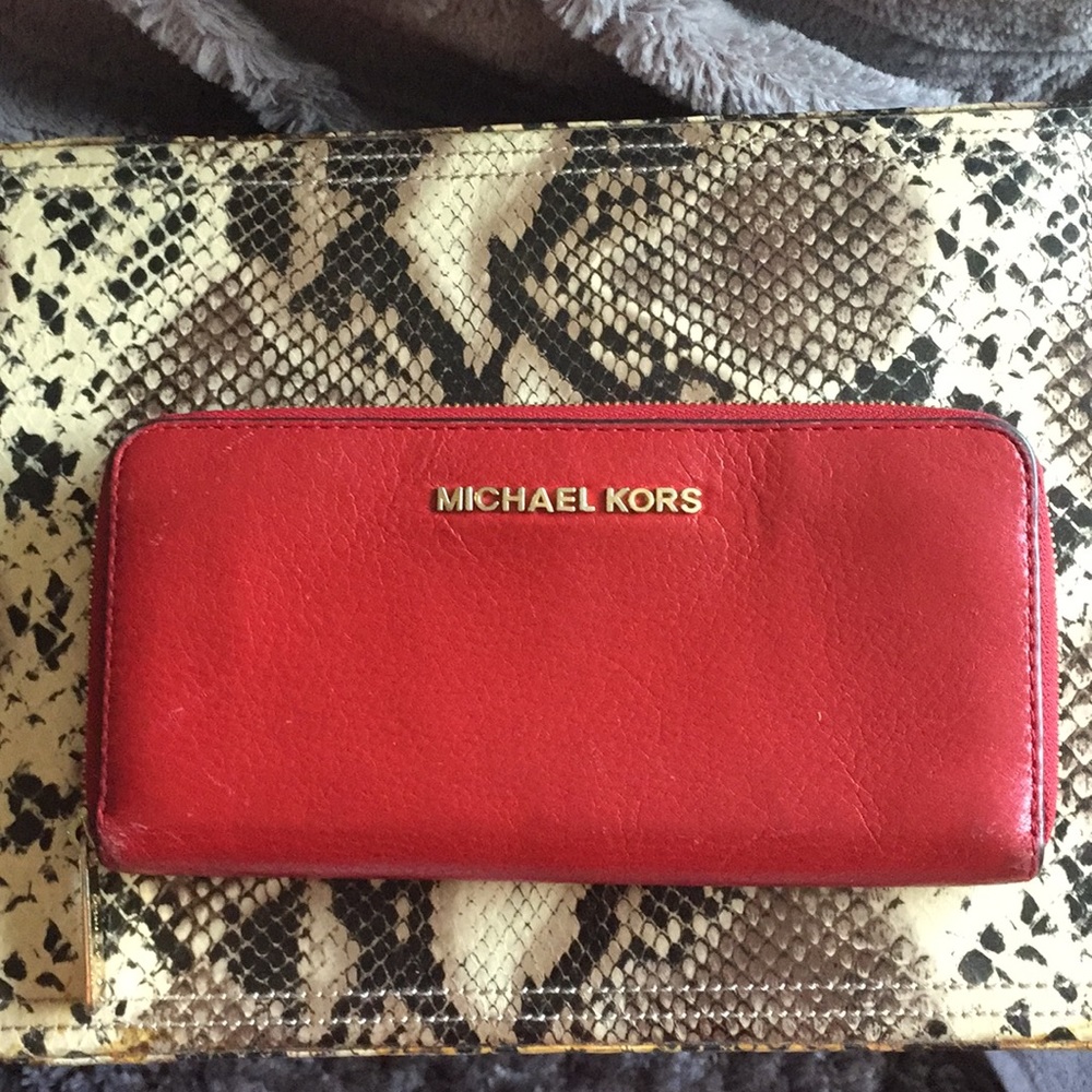 Michael Kors zip around wallet